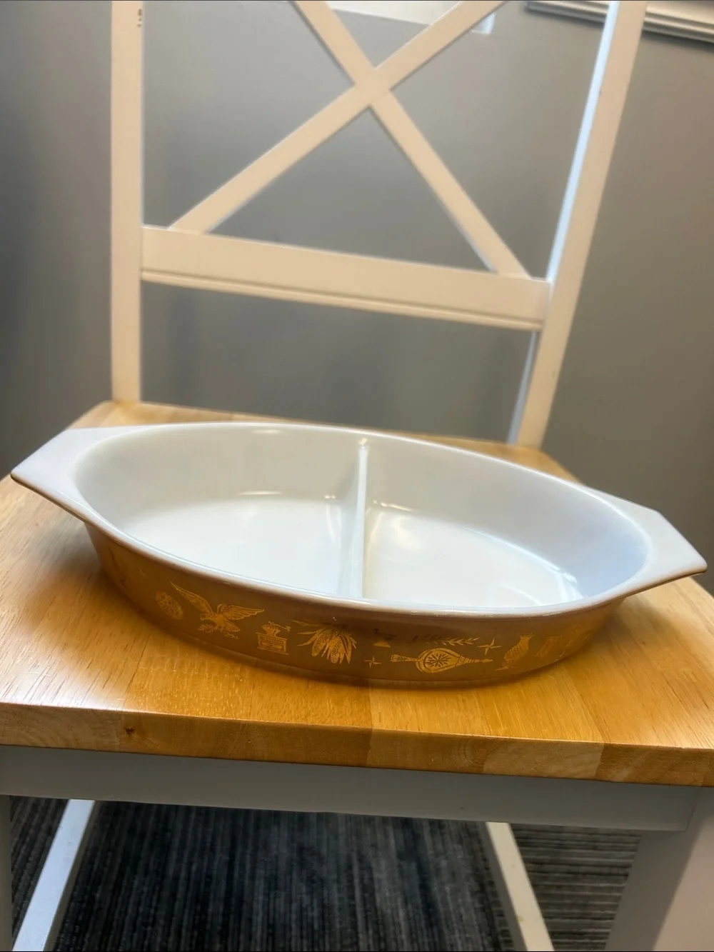 VTG Pyrex No. 34 Early American 1.5 Qt Divided Dish • 1960s Ovenware Made in USA